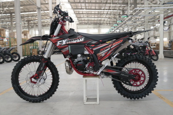 Мотоцикл кроссовый / эндуро FXMOTO XP300 2T чёрный - купить с доставкой, по выгодной цене в интернет-магазине Мототека